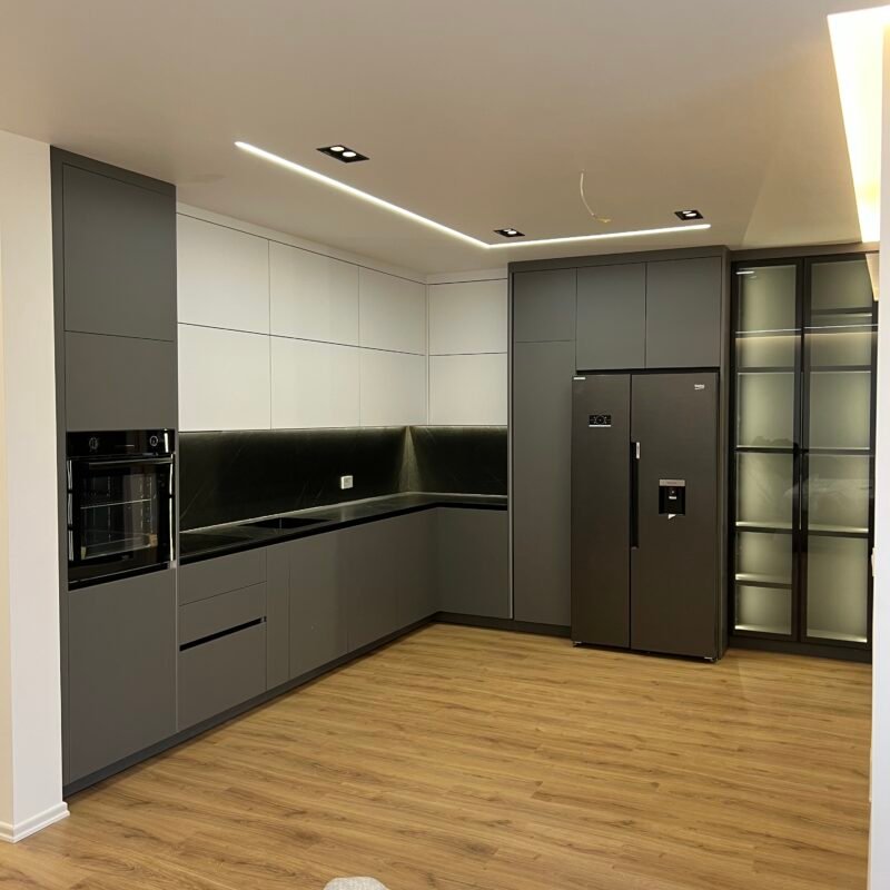 Contemporary kitchen